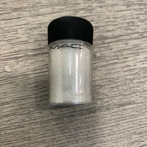 MAC Cosmetics Reflects Pearl Glitter